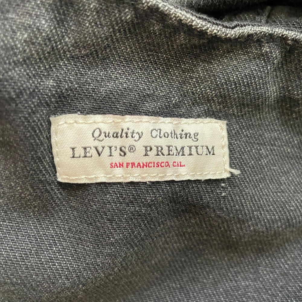 Levi's Premium Denim Jacket - image 4